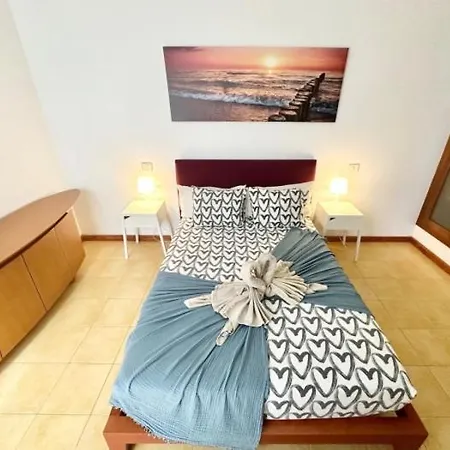 アパート Lima Limon By The Sea, 2 Bedrooms, Central, High Speed Internet, Desk *