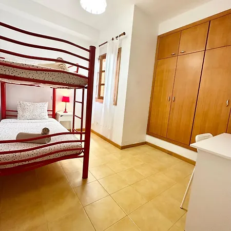 Lima Limon By The Sea, 2 Bedrooms, Central, High Speed Internet, Desk Cotillo