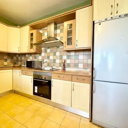 Lima Limon By The Sea, 2 Bedrooms, Central, High Speed Internet, Desk *