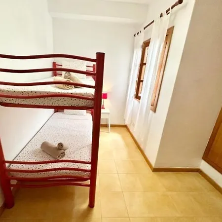 Lima Limon By The Sea, 2 Bedrooms, Central, High Speed Internet, Desk Appartement