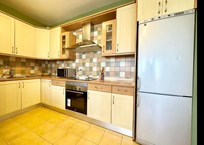 Lima Limon By The Sea, 2 Bedrooms, Central, High Speed Internet, Desk *