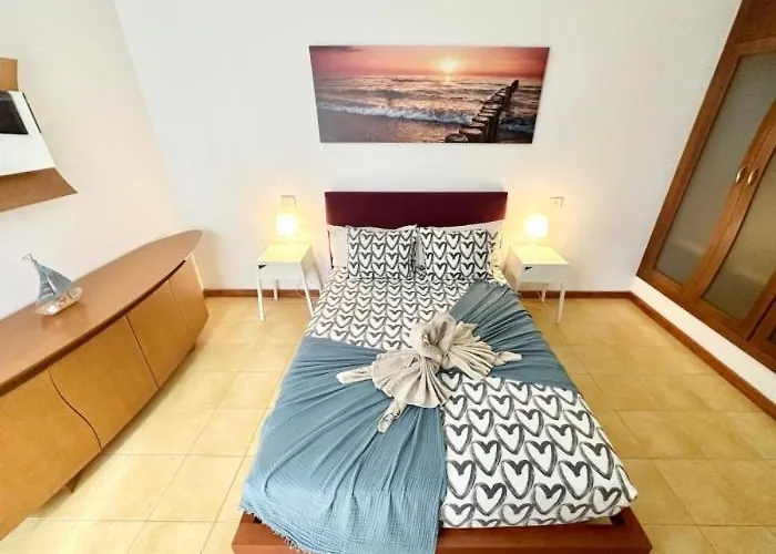 아파트 Lima Limon By The Sea, 2 Bedrooms, Central, High Speed Internet, Desk *