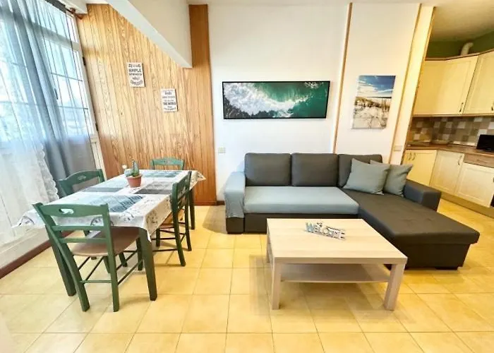 Lima Limon By The Sea, 2 Bedrooms, Central, High Speed Internet, Desk 아파트 *